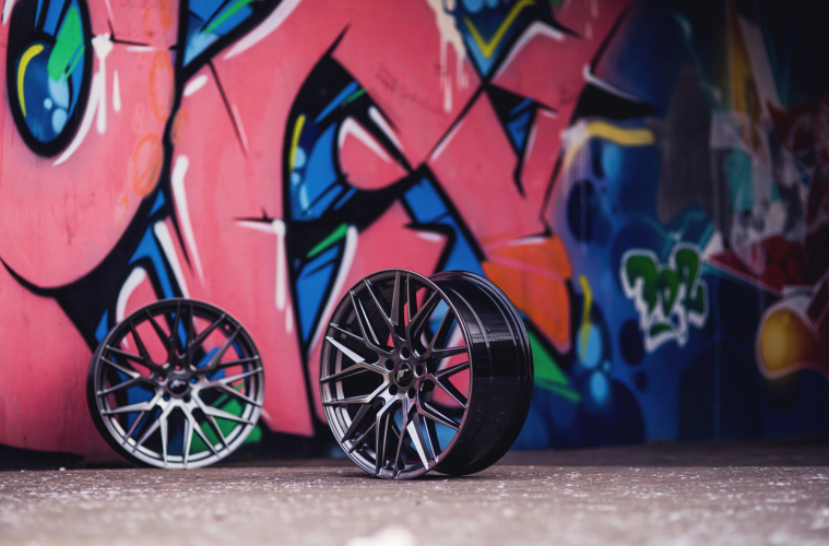 Alloywheel-Set JR28 "Hyper Black" (7,5x18) Lexus IS XE1