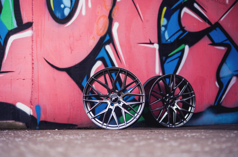 Alloywheel-Set JR28 "Hyper Black" (7,5x18) Lexus IS XE1