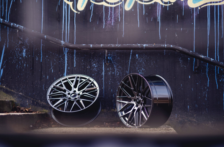 Alloywheel-Set JR28 "Hyper Black" (7,5x18) Lexus IS XE1