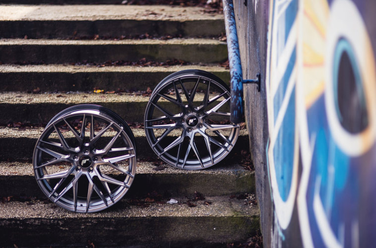 Alloywheel-Set JR28 "Hyper Black" (7,5x18) Lexus IS XE1