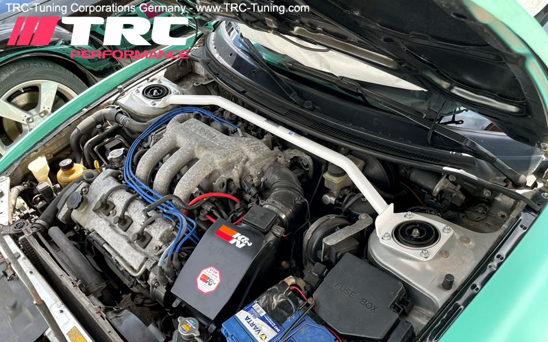 Ultra Racing Vordere Obere Domstrebe Mazda 626/MX 6 GE